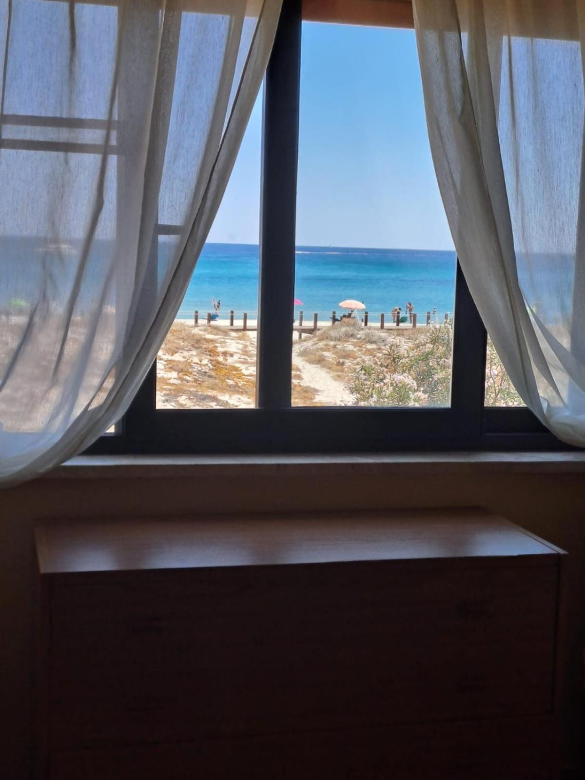Sulla Spiaggia La Caletta Exterior photo
